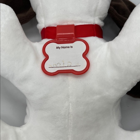 Pound Puppy Classic Plush Dog Toy with Red Collar - Picture 7 of 8